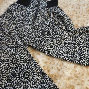 Material Girl Super Cute summer pants w/zipper XS